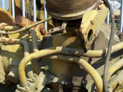 KOMATSU HD325 AND HD320-3 (PARTS / DEMOLITION) KOMATSU HD325 AND HD320-3 (PARTS / DEMOLITION)