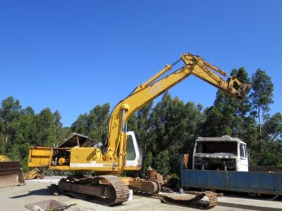 LIEBHERR R912 LC LITRONIC (PIÈCES / DÉMOLITION)