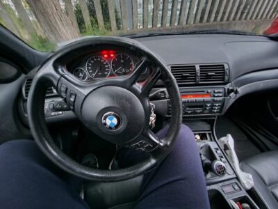 BMW 320D (PIÈCES / DÉMOLITION) – Image 24