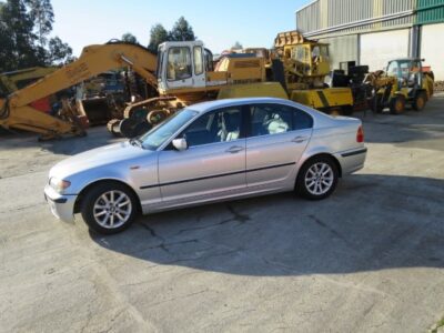 BMW 320D (PIÈCES / DÉMOLITION) – Image 9