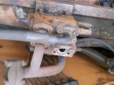 CASE (DISTRIBUTOR FOR HYDRAULIC HAMMER)
