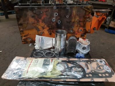 CHN (ENGINE OVERHAUL KIT)
