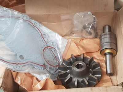 FIAT ALLIS FL10C  (REPAIR KIT FOR WATER PUMP)