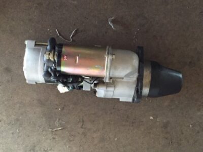 Alternative view of KOMATSU D35 / D65 / D85 / D155 / D355 / D450 / D475 / D57  (ENGINE S4D130) (STARTING MOTOR / STARTER)