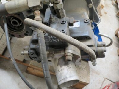 Alternative view of CASE (HYDRAULIC PUMP)