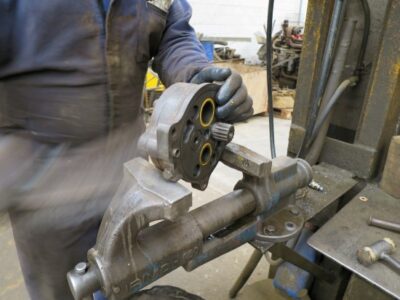 STERING PUMP FOR HEAVY MACHINERY