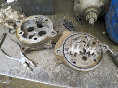 STERING PUMP FOR HEAVY MACHINERY