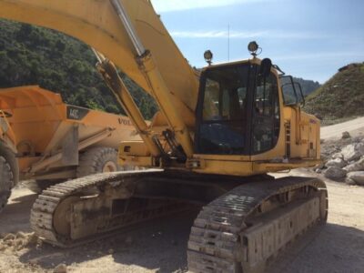 KOMATSU PC600-6K (PARTS / DEMOLITION)