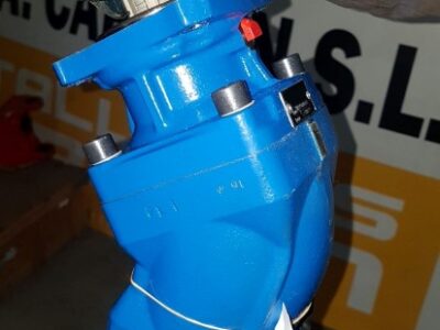 LOADER CRANE (HYDRAULIC PISTON PUMP )