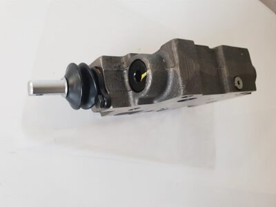 CATERPILLAR (CONTROL VALVE RIPPER / DISTRIBUTOR RIPPER)