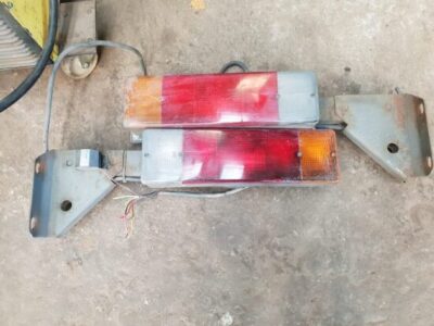 VOLVO FL6 (REAR HEADLIGHTS)
