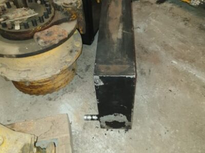 CASE 988 (OIL RADIATOR) - Image 4