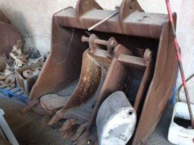 BUCKET- WIDTH: 131 CM - Image 2