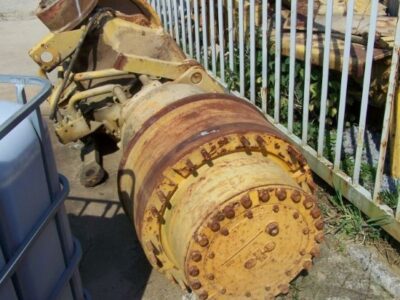 KOMATSU HD325 AND HD320-3 (PARTS / DEMOLITION) - Image 2