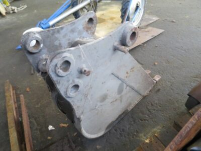 BUCKET- WIDTH 30 CM