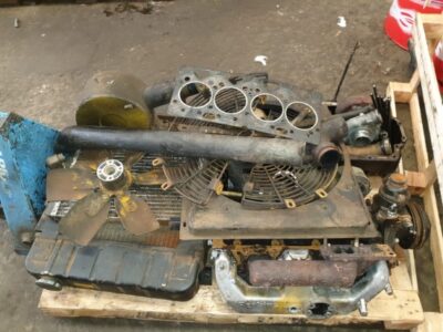 Alternative view of CATERPILLAR 438 SERIES II (ENGINE SPARE PARTS)