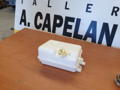 EXPANSION TANK FOR TRUCKS, AGRICULTURAL TRACTORS, HEAVY MACHINERY, FORESTRY MACHINERY, MARINE AND OTHERS