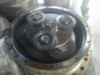 LIEBHERR R954 C (FINAL DRIVE)