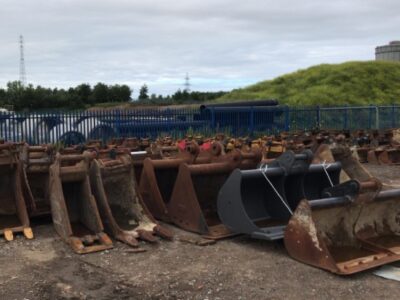 BUCKET FOR EXCAVATORS FROM 10-15 TN WITH 65 MM BOLT