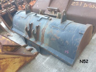 BUCKET FOR BACKHOE LOADERS AND TELESCOPIC FORKLIFTS (MACHINES 10 TN): WIDTH 200 CM