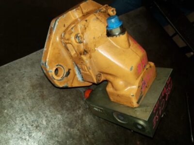 Alternative view of CASE 588 (HYDRAULIC MOTOR)
