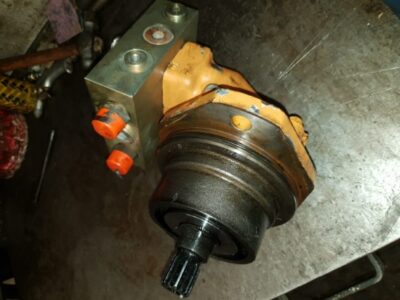 CASE 788 (HYDRAULIC MOTOR)