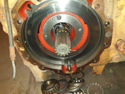 CASE 580K (COVER/ LINER AXLE) - Image 4