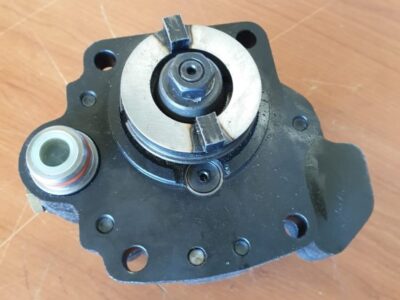 FIAT HITACHI FD175 (CONVERTER OIL PUMP )