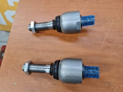 LIEBHERR (STEERING BALL JOINT)