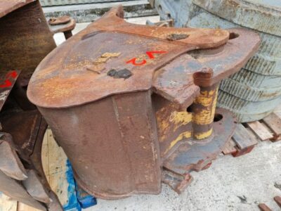 GODET: LARGEUR 60 CM (MACHINES 15-25 TN) GODET: LARGEUR 60 CM (MACHINES 15-25 TN)
