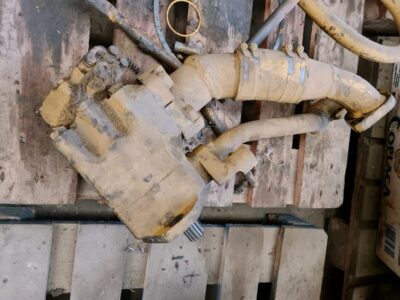 Alternative view of CATERPILLAR D6C (HYDRAULIC PUMP)