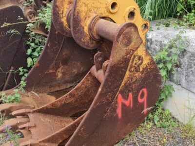 BUCKET- WIDTH 112 CM (MACHINES 16-25 TN