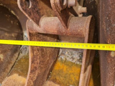 BUCKET- WIDTH 112 CM (MACHINES 16-25 TN