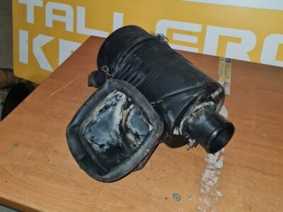 Alternative view of CATERPILLAR 432D (AIR PRE-FILTER)