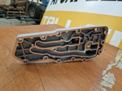 CUMMINS (MOTOR OIL FILTER BRACKET) - Image 4