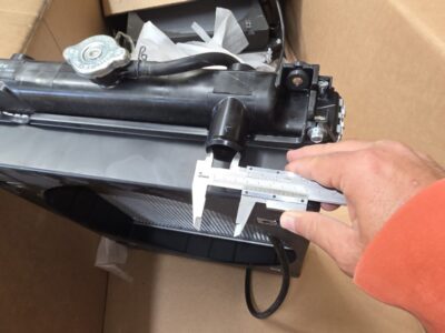 MITSUBISHI S4Q2 (RADIATEUR) MITSUBISHI S4Q2 (RADIATEUR)