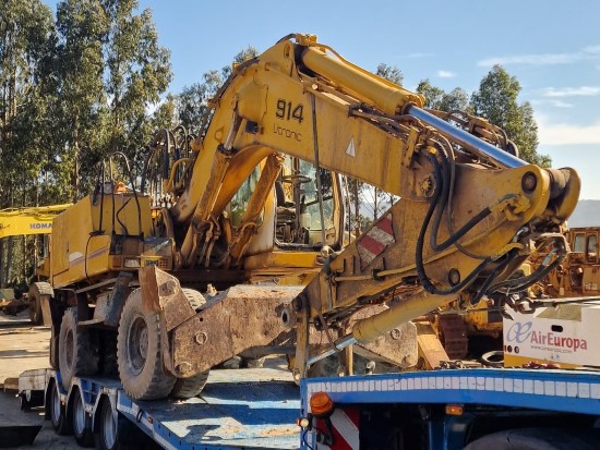 LIEBHERR 914 (HYDRAULIC CYLINDERS) LIEBHERR 914 (HYDRAULIC CYLINDERS)