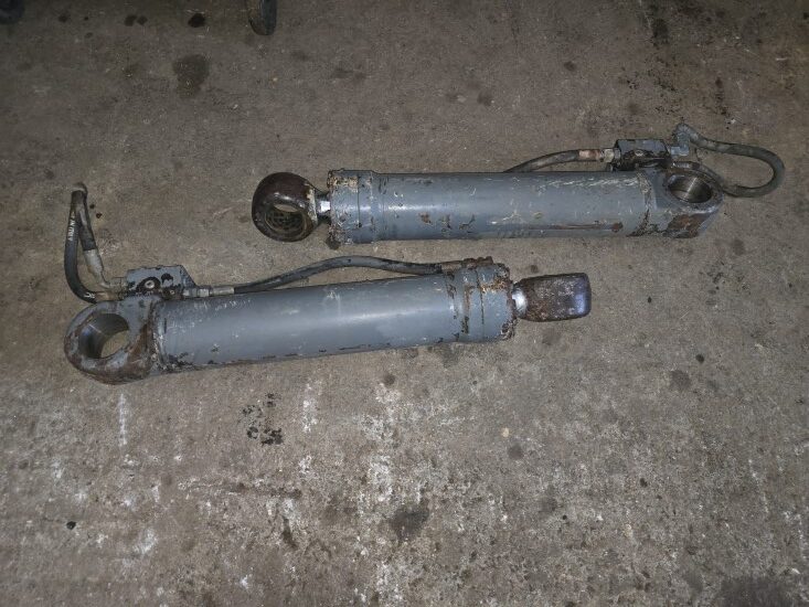 LIEBHERR 914 (HYDRAULIC CYLINDERS) LIEBHERR 914 (HYDRAULIC CYLINDERS) - Image 7