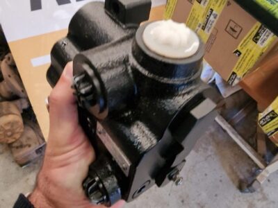 HANOMAG 50E, 60E, 70E (SOUPAPE DU SYSTÈME DE DIRECTION HYDRAULIQUE) – Image 5
