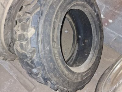BKT TUBELESS 10.16.5 (PNEUS POUR CHARGEUSE COMPACTE) BKT TUBELESS 10.16.5 (PNEUS POUR CHARGEUSE COMPACTE)