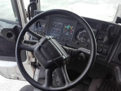 SCANIA 144 460 (CABINE) – Image 9