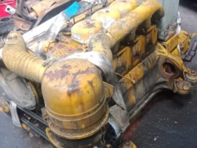Alternative view of DEUTZ F4L912 (MOTEUR)