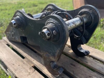 ATTACHE RAPIDE HYDRAULIQUE PMC NTP10 POUR MACHINES DE 12 - 18 TN (HYUNDAI HW160) ATTACHE RAPIDE HYDRAULIQUE PMC NTP10 POUR MACHINES DE 12 - 18 TN (HYUNDAI HW160)