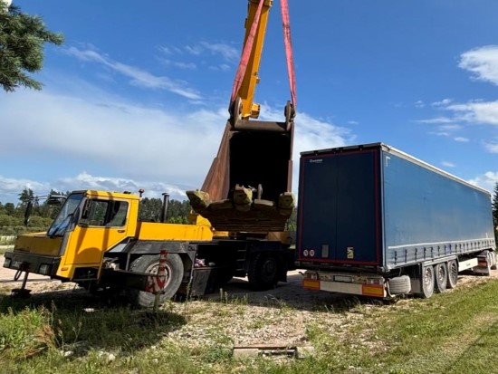 LIEBHERR (GODET: LARGEUR 150 CM POUR MACHINES 80-120 TN) LIEBHERR (GODET: LARGEUR 150 CM POUR MACHINES 80-120 TN) – Image 7