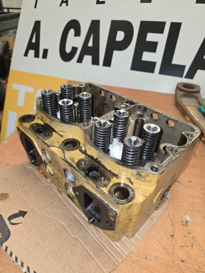 KOMATSU D65 (HEAD CYLINDER) KOMATSU D65 (HEAD CYLINDER) - Image 4