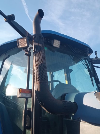 NEW HOLLAND TM190 (EXHAUST PIPE) NEW HOLLAND TM190 (EXHAUST PIPE)