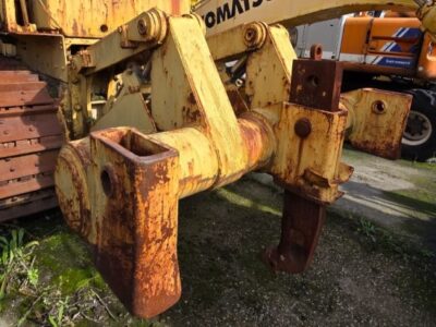 CATERPILLAR D7 (RIPPER)