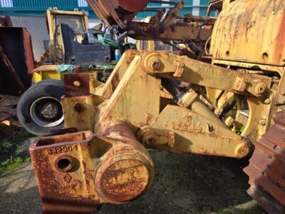 CATERPILLAR D7 (RIPPER) CATERPILLAR D7 (RIPPER)