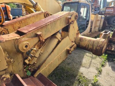 CATERPILLAR D7 (RIPPER) CATERPILLAR D7 (RIPPER)