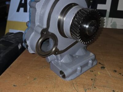 LIEBHERR 902, 912, 922, 932 (BOMBA DE AGUA) LIEBHERR 902, 912, 922, 932 (BOMBA DE AGUA)